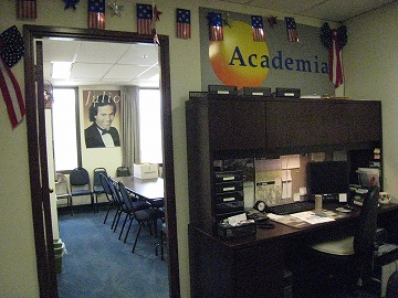 Academia Language School